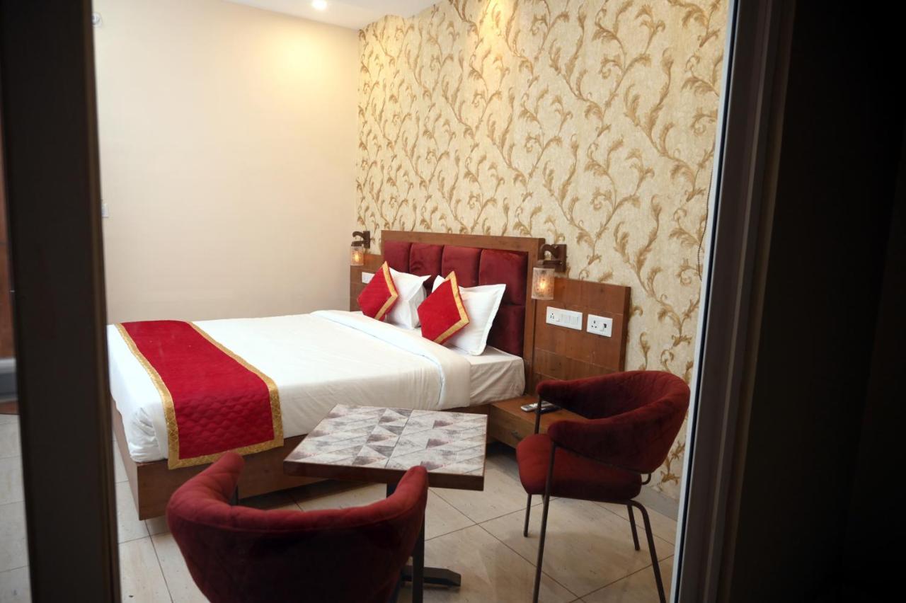 Hotel Singla Residency Kangra Extérieur photo